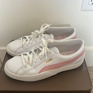 Pink Pumas